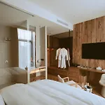 Laf Boutique