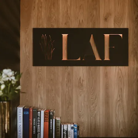 Laf Boutique Semesteranläggning (resort)